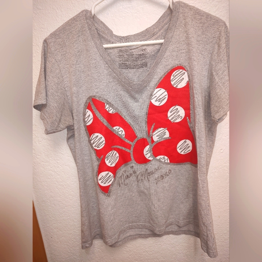 Disney Minnie mouse bow tee